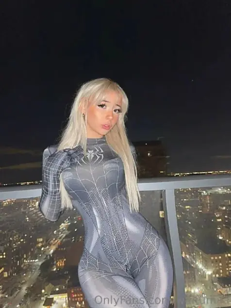 IzzyBunnies 1 Of OnlyFans folder