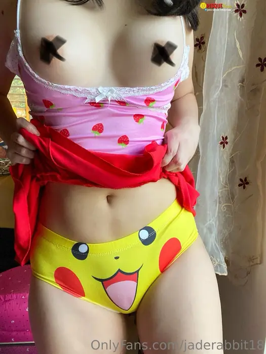 JadeRabbit18 OnlyFans folder