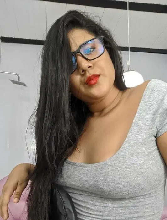 Laura Fe OnlyFans folder