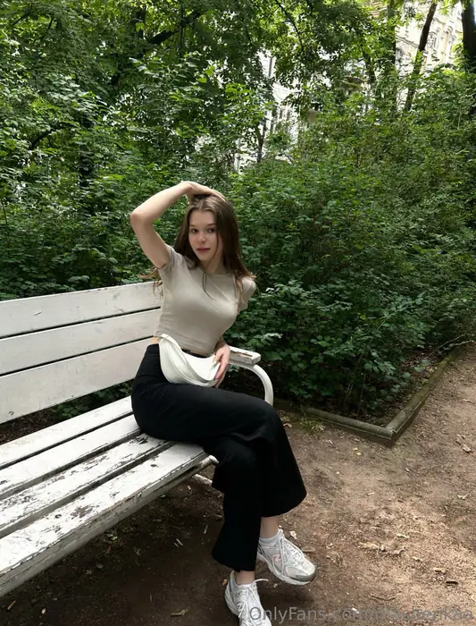 Mashenka OnlyFans folder
